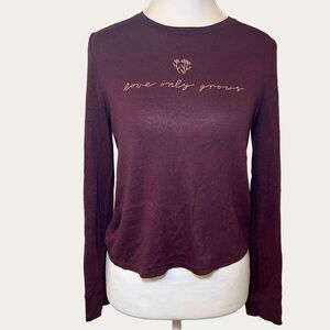 SO Women’s Maroon Long Sleeve‎ Buttery Soft Tee with Graphic Size Large